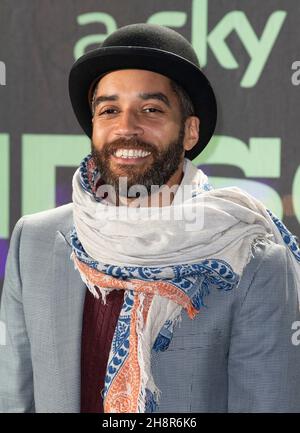 LONDRES, ANGLETERRE - NOVEMBRE 30: Samuel Anderson participe à la première britannique du film original de Sky 'Landscapers' au Queen Elizabeth Hall le 30 novembre 2021 Banque D'Images