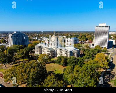 Jackson, MS - 16 octobre 2021 : le bâtiment du Capitole de l'État du Mississippi, au centre-ville de Jackson, MS Banque D'Images