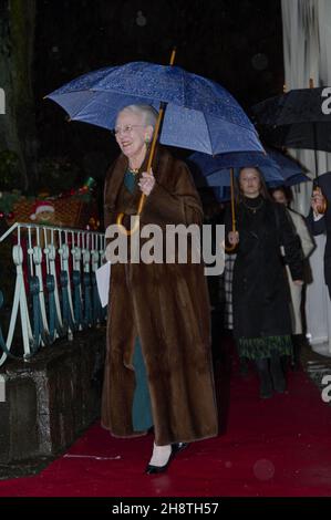 La reine Margrethe du Danemark assistait à la première du ballet "la Reine des neiges" à Tivoli à Copenhague, Dennmark, le 1er décembre 2021.La Reine est le créateur de la représentation, qui a été créée le 2019 à Tivoli concert Hall. Elle sera rouverte le 1er décembre 2021.La Reine des neiges de Hans Christian Andersen est une histoire originale d'amitié, d'amour et de bravoure.L'histoire a été publiée pour la première fois en décembre 1844.Photo par Stella Pictures/ABACAPRESS.COM Banque D'Images