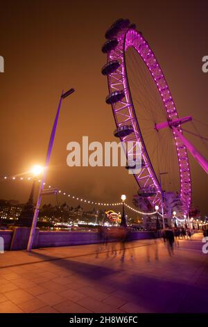 LONDON, ROYAUME-UNI - 12 février 2019 : The London Eye at Night, Royaume-Uni Banque D'Images