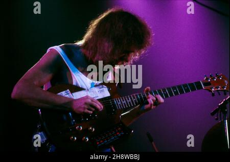 Pat Metheny, amerikanischer Jazzgitarrist, BEI einem Konzert, 1984.Pat Metheny, guitariste de jazz américain, concert 1984. Banque D'Images