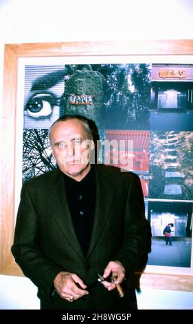 Dennis Hopper, acteurs et actrices amerikanischer als Künstler und régisseur, à Düsseldorf, Deutschland 1998. Acteur et réalisateur Dennis Hopper en tant qu'artiste à Duesseldorf, Allemagne 1998. Banque D'Images