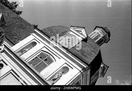 Œwiêta Lipka, 1946.Sanktuarium Maryjne, obiekt zabytkowy z póŸnego baroku W Polsce. gr PAP/Jerzy BaranowskiSwieta Lipka, 1946.Le sanctuaire Marian datant de la fin de la Barque. gr PAP/Jerzy Baranowski Banque D'Images