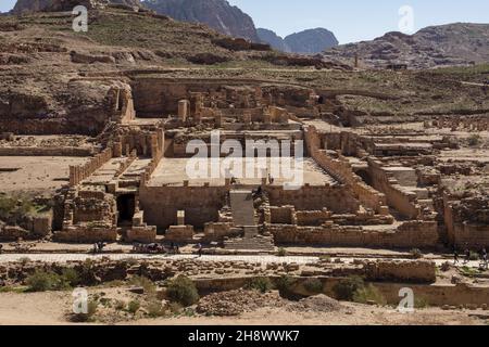 P, JORDANIE - 03 mars 2020 : Petra, Jordanie, 2020 mars : vue sur le grand temple de Petra, Jordanie Banque D'Images