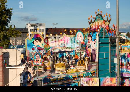 Stuttgart Bad Canstatt, Allemagne - 11 octobre 2019 : vue sur un parcours de divertissement, Festival Canstatter Folks.Stuttgart, Allemagne Banque D'Images