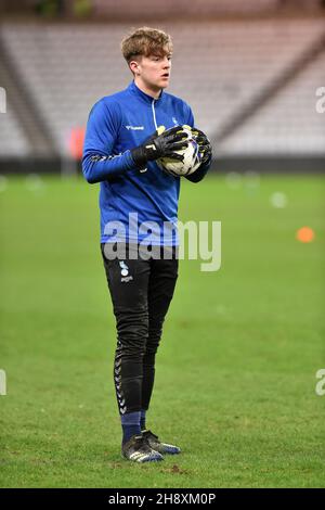 SUNDERLAND, GBR.1ER DÉCEMBRE Luke Southerington (gardien de but) d'Oldham Athletic lors du match de Trophée EFL entre Sunderland et Oldham Athletic au Stade de Light, Sunderland, le mercredi 1er décembre 2021.(Crédit : Eddie Garvey | MI News) Banque D'Images