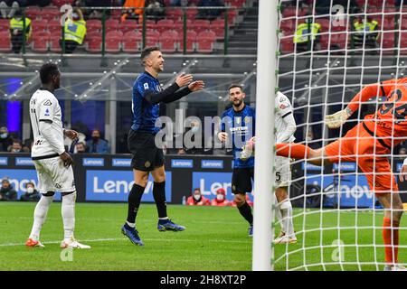 Milan, Italie.1er décembre 2021.Ivan Perisic (14) d'Inter vu pendant la série Un match entre Inter et Spezia à Giuseppe Meazza à Milan.(Crédit photo : Gonzales photo/Alamy Live News Banque D'Images