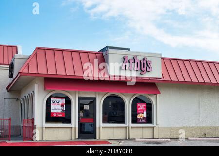 Houston, Texas États-Unis 11-12-2021: La boutique de restauration rapide d'Arby à Houston, Texas.Chaîne américaine de restaurants sandwich fondée en 1964. Banque D'Images