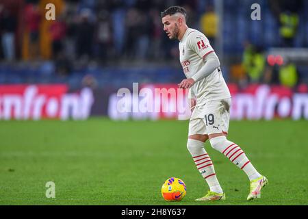 Genova, Italie.1er décembre 2021.Theo Hernandez (Milan) pendant Gênes CFC vs AC Milan, italie football série A match à Genova, Italie, décembre 01 2021 crédit: Agence de photo indépendante / Alamy Live News Banque D'Images