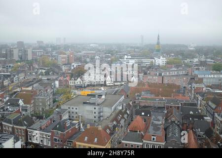 Groningen Skyline depuis le Forum Building.Groningen, pays-Bas. Banque D'Images