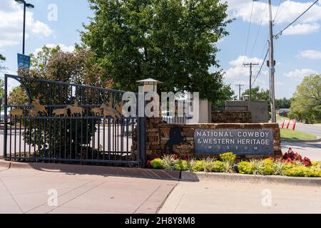 Oklahoma City, OK - 18 septembre 2021 : entrée au musée national du cowboy et du patrimoine de l'Ouest. Banque D'Images