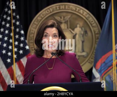 New York, New York, États-Unis.2 décembre 2021.La gouverneure KATHY HOCHUL a fait le point sur les progrès de l'État dans la lutte contre la COVID-19 lors d'une conférence de presse à son bureau de New York.(Image de crédit : © Debra L. Rothenberg/ZUMA Press Wire) Banque D'Images