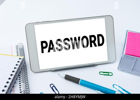 Ecriture du texte affichant le mot de passe.Mot-phrase secret de concept Internet doit être utilisé pour placer ou mettre en réseau un smartphone avec voix et vidéo Banque D'Images