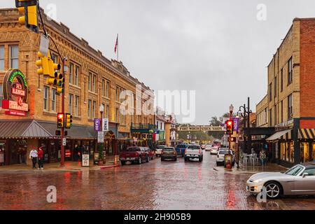 Fort Worth, 27 2021 NOVEMBRE, vue à la pluie sur l'entrée des cours de stock de fort Worth Banque D'Images