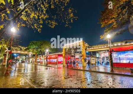 Fort Worth, 27 2021 NOVEMBRE, vue nocturne sur Exchange Ave et le paysage urbain de stock yards Banque D'Images