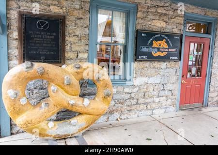 Lititz, Pennsylvanie, États-Unis d'Amérique – 30 septembre 2016.Sturgis Pretzel House sur la rue principale à Lititz, PA. Banque D'Images