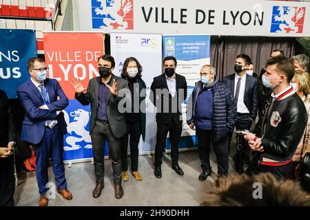 Lyon (France), 2 décembre 2021.Conférence de presse au Gerland Vaccine Park avec Grégory Doucet, Maire de Lyon. Banque D'Images