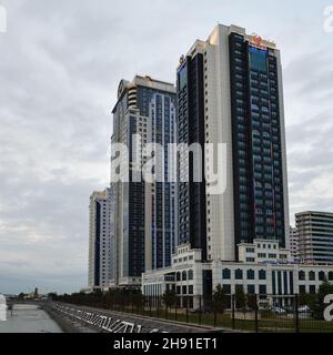 Grozny, Russie - 13 septembre 2021 : vue sur les gratte-ciels de la capitale de la République tchétchène dans la Fédération de Russie Banque D'Images