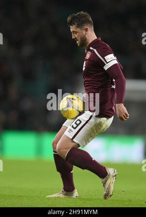 Glasgow, Écosse, 2 décembre 2021.Craig Halkett of Hearts lors du match de la Premier League écossaise au Celtic Park, Glasgow.Le crédit photo devrait se lire: Neil Hanna / Sportimage Banque D'Images