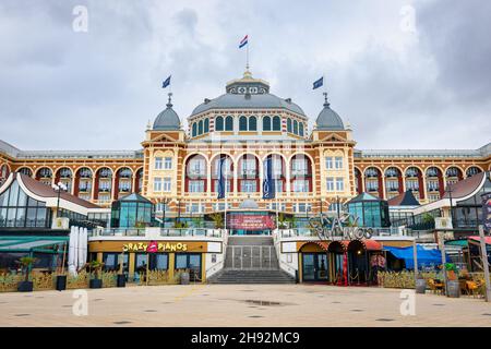 Célèbre Grand Hotel Amrath Kurhaus à la plage de la station balnéaire de Scheveningen, Hollande. Banque D'Images