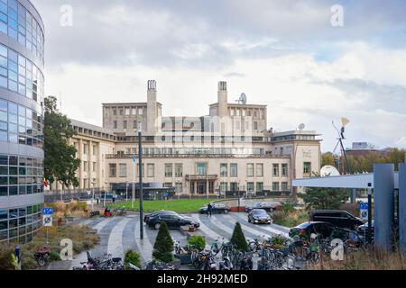 Construction de l'Association des avocats de la défense.Jusqu'en 2017, le Tribunal pénal international pour l'ex-Yougoslavie était situé dans le bâtiment. Banque D'Images