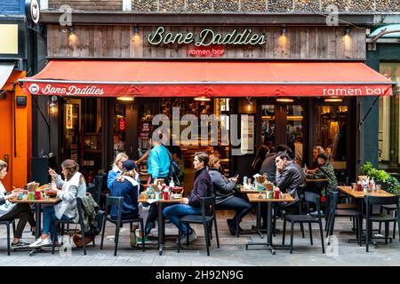 Restaurant japonais Bone Daddies, Bond Street, Londres, Royaume-Uni. Banque D'Images