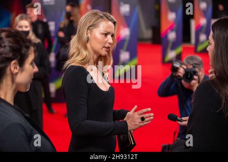 Virginie Efira participe à la première britannique “Benedetta” lors du 65e BFI (British film Institute) London film Festival au Royal Festival Hall. Banque D'Images