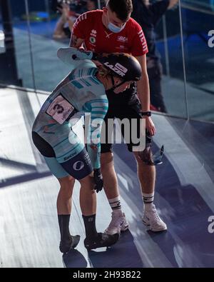 Londres, Royaume-Uni.03ème décembre 2021.LONDRES, ANGLETERRE - DÉCEMBRE 03 : Emma Hinzet, de l'Allemagne, a été blessée au Vélodrome Lee Valley Velopark le 3 décembre 2021 à Londres, en Angleterre.(Photo de Sebastian Frej) crédit: Sebo47/Alamy Live News Banque D'Images