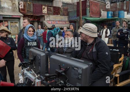 DATE DE PUBLICATION : le 4 mars 2016.TITRE: Whiskey Tango Foxtrot.STUDIO: Paramount Pictures.DIRECTEUR: Glenn FicarraJohn Requa.COMPLOT : une journaliste raconte sa couverture en Afghanistan pendant la guerre.AVEC: Tina Fey, Margot Robbie, Martin Freeman.(Image de crédit : © Paramount Pictures/Entertainment Pictures) Banque D'Images