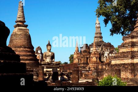 La ruine de Tempel, Wat Mahathe, Parc d'Histoire Sukhothai, Mueang Kao, province Sukhothai,Thaïlande, Asie Banque D'Images
