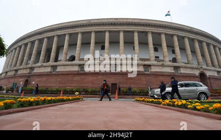 New Delhi, Inde.04e décembre 2021.NEW DELHI, INDE - DÉCEMBRE 3 : une vue du Parlement pendant la session d'hiver, le 3 décembre 2021 à New Delhi, Inde.(Photo par Arvind Yadav/Hindustan Times/Sipa USA) crédit: SIPA USA/Alay Live News Banque D'Images