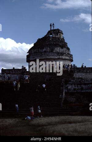 Chichen Itza, Mexique.12/23/1985.El Caracol.Connue sous le nom d'Observatoire, cette structure unique peut être escaladée par les visiteurs du site de la civilisation maya pré-colombienne de Chichen Itza Banque D'Images