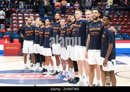 Assago, Milan, Italie.29 novembre 2021.L'équipe nationale des pays-Bas pendant la deuxième journée du qualification européenne de la coupe du monde de basket-ball de la FIBA (score final: Italie - pays-Bas 75-73) (Credit image: © Davide Di Lalla/Pacific Press via ZUMA Press Wire) Banque D'Images