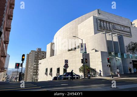 San Francisco, États-Unis.24 novembre 2021.Le SF Masonic Auditorium - San Francisco dans le nord de la Californie est situé sur une péninsule entre l'océan Pacifique et la baie de San Francisco.En 2021, la ville compte environ 875 000 habitants et est la 15e ville la plus peuplée des États-Unis.(Photo de Samuel Rigelhaupt/Sipa USA) crédit: SIPA USA/Alay Live News Banque D'Images