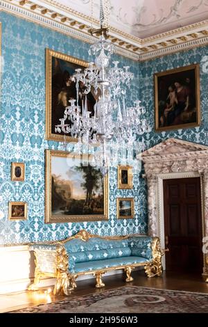 Intérieur d'une chambre très décorée au Kedleston Hall Derbyshire Banque D'Images