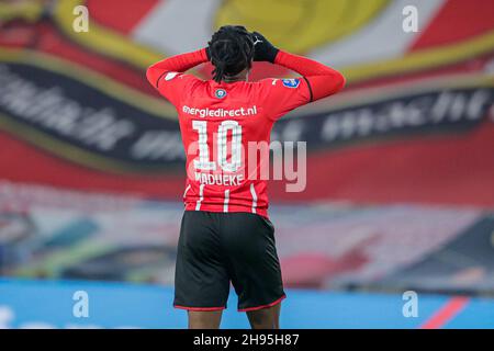 EINDHOVEN, PAYS-BAS - DÉCEMBRE 4: Noni Madueke de PSV pendant le match néerlandais Eredivisie entre PSV et FC Utrecht au Philips Stadion le 4 décembre 2021 à Eindhoven, pays-Bas (photo de Broer van den Boom/Orange Pictures) Credit: Orange pics BV/Alay Live News Banque D'Images