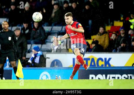 Blackburn, Royaume-Uni.04e décembre 2021.Ben Whiteman de Preston North End en action.Match de championnat EFL Skybet, Blackburn Rovers v Preston North End au parc Ewood à Blackburn le samedi 4 décembre 2021. Cette image ne peut être utilisée qu'à des fins éditoriales.Utilisation éditoriale uniquement, licence requise pour une utilisation commerciale.Aucune utilisation dans les Paris, les jeux ou les publications d'un seul club/ligue/joueur.pic par Chris Stading/Andrew Orchard sports Photography/Alamy Live News crédit: Andrew Orchard sports Photography/Alamy Live News Banque D'Images