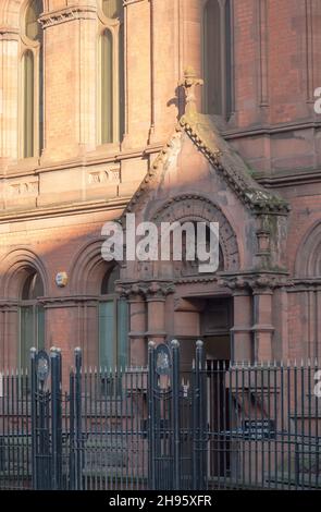 Les cours royales de justice sur la rue Victoria à Belfast Banque D'Images