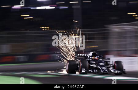 22 TSUNODA Yuki (jap), Scuderia AlphaTauri Honda AT02, action pendant le Grand Prix d'Arabie Saoudite 2021 de Formule 1 stc, 21ème tour du Championnat du monde de Formule 1 2021 de la FIA du 3 au 5 décembre 2021 sur le circuit de la corniche de Djeddah, à Djeddah, Arabie Saoudite - photo: DPPI/DPPI/LiveMedia Banque D'Images