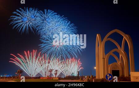 Le feu fonctionne à la corniche de Doha Banque D'Images