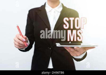 Inspiration montrant le signe Stop MS Internet concept traiter la condition qui peut affecter le cerveau et la moelle épinière présentant de nouvelles idées de technologie Banque D'Images