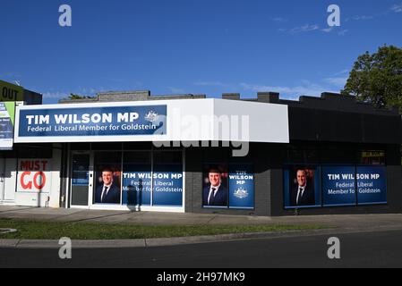 Nouveau bureau de l'électorat du député fédéral du Parti libéral représentant l'électorat de Goldstein, Tim Wilson, à l'angle de Nepean Hwy and Centre Rd Banque D'Images