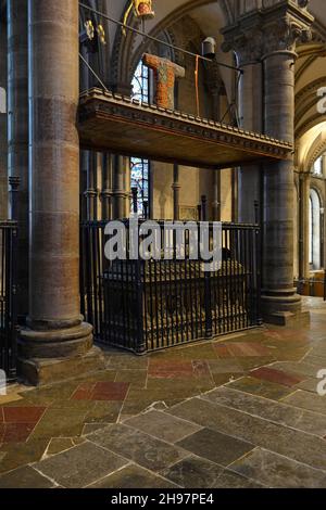 Le tombeau d'Edward de Woodstock, le Prince Noir, à la cathédrale de Canterbury, Kent, Royaume-Uni, Avec l'effigie du Prince sur le dessus Banque D'Images