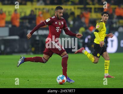 Ville de Dortmund, Allemagne.04e déc. 2021. Firo: 04.12.2021, Fuvuball, 1er Bundesliga, saison 2021/2022,BVB, Borussia Dortmund - FC Bayern Mvºnchen Corentin TOLISSO, Bayern crédit: dpa/Alay Live News Banque D'Images