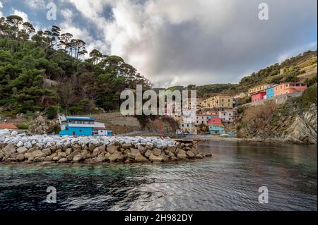 L'ancien port de Gorgona Scalo, Livourne, Italie, vu de la mer Banque D'Images