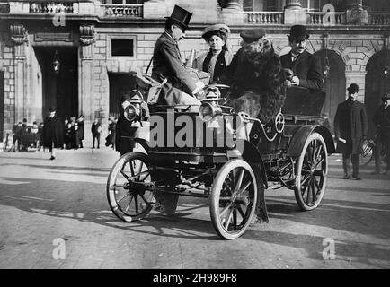 1900 Brasier, place de la Concorde, Paris. Banque D'Images