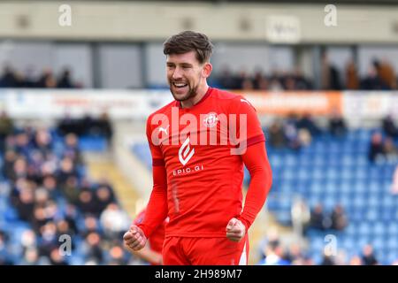 COLCHESTER, GBR.LE 5 DÉCEMBRE, Callum Lang de Wigan célèbre après avoir marquant le premier but de son équipe lors du match de la coupe FA entre Colchester United et Wigan Athletic au stade communautaire JobServe, à Colchester, le dimanche 5 décembre 2021.(Credit: Ivan Yordanov | MI News) Credit: MI News & Sport /Alay Live News Banque D'Images