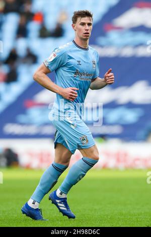 Ben Sheaf de Coventry City pendant le match de championnat Sky Bet à l'arène Coventry Building Society Arena, Coventry.Date de la photo: Samedi 4 décembre 2021. Banque D'Images