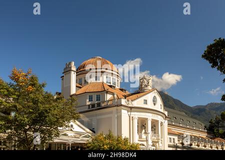 Kurhaus (cure maison) dans Meran, le Tyrol du Sud Banque D'Images