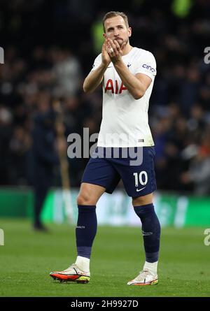 Londres, Angleterre, 5 décembre 2021.Harry Kane, de Tottenham Hotspur, célèbre après le match de la Premier League au Tottenham Hotspur Stadium, Londres.Le crédit photo devrait se lire: Paul Terry / Sportimage Banque D'Images